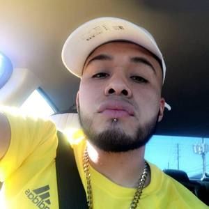 Meet your Posher, César